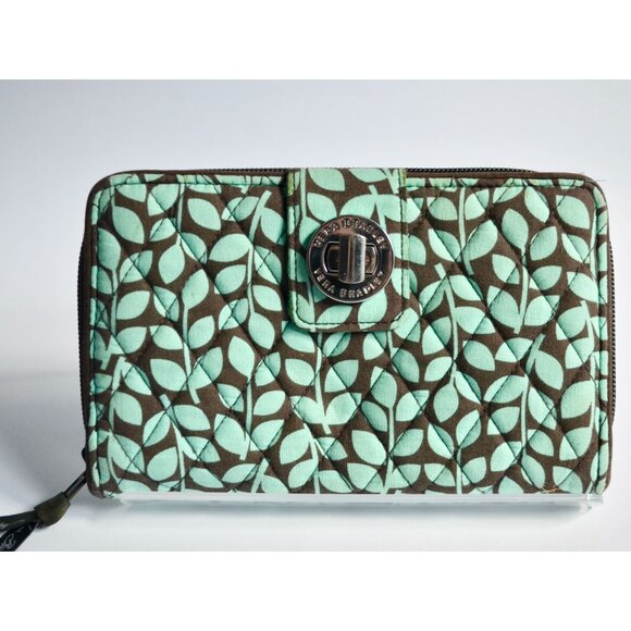 Vera Bradley Shower Vines Euro Wallet Turn Lock - Picture 2 of 5